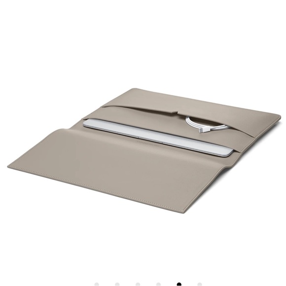 Von Holzhausen Other - NWT The MacBook Portfolio 13-inch